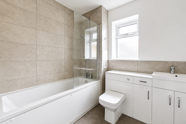 Flat 5, Chatham photo 4