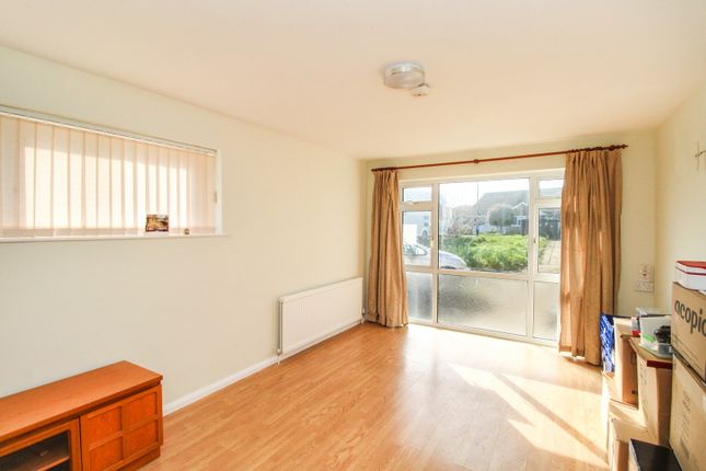 98, Marlborough Drive, Burgess Hill photo 4