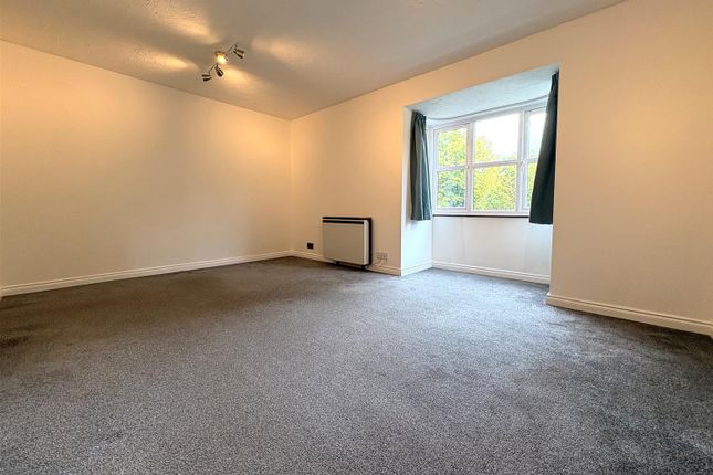 45, Chalice Way, Greenhithe photo 3