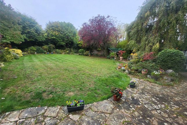 12, Brookmans Avenue, Herts photo 3