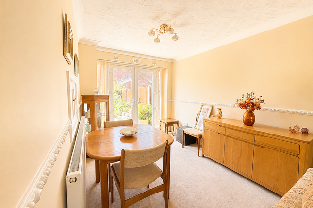 21, Woodhall Drive, Derby photo 3