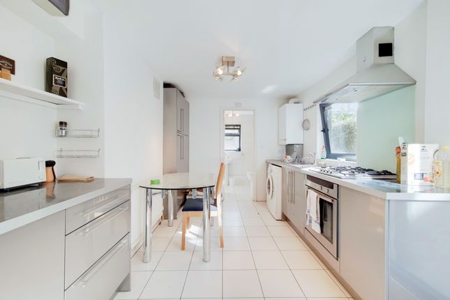Thumbnail Flat to rent in Hatchard Road, London