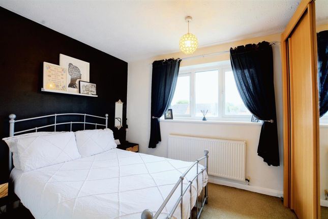 Terraced house to rent in Towlsons Croft, Old Basford, Nottingham