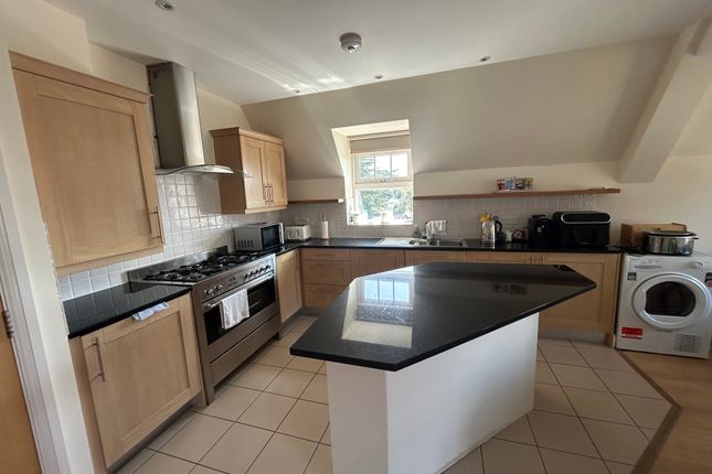 Flat 24 Sea View Court, Sea View Road, Falmouth photo 4