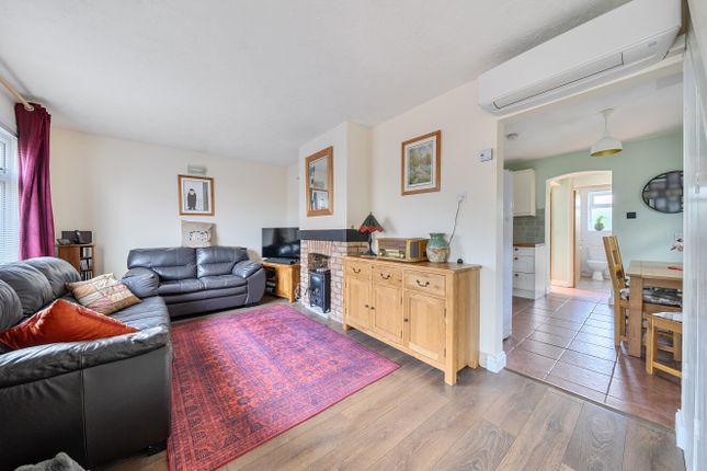 2, Russell Place, Dartford photo 4