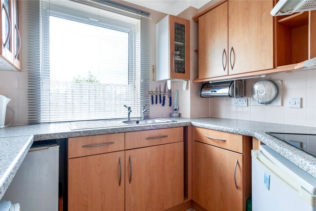 Flat for sale in North Street, Bromley