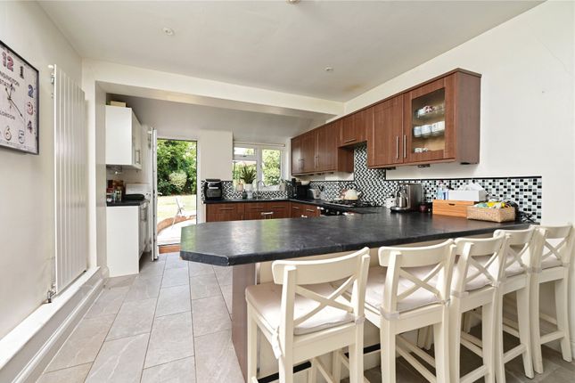 48, Ruskin Road, Surrey photo 3