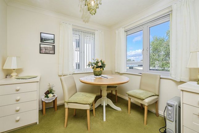 Flat 12, 20, Horn Cross Road, Plymouth photo 4