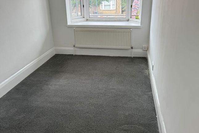 43, Chigwell Road, Woodford Green photo 5