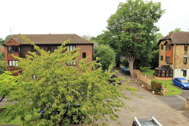 collingwood place walton on thames surrey kt12 1 bedroom flat for sale 59517121 primelocation