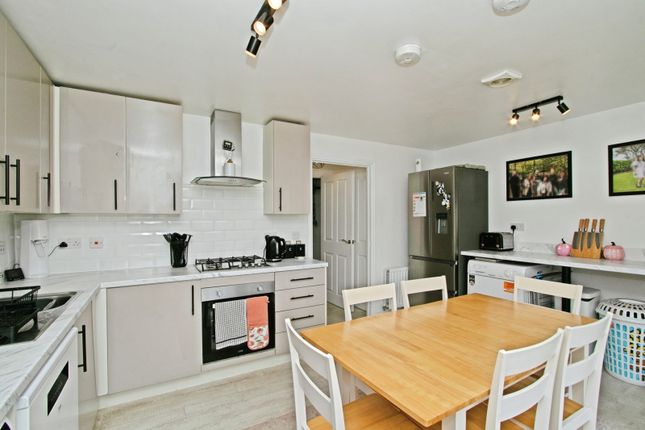 4, Kevill Road, Redruth photo 3