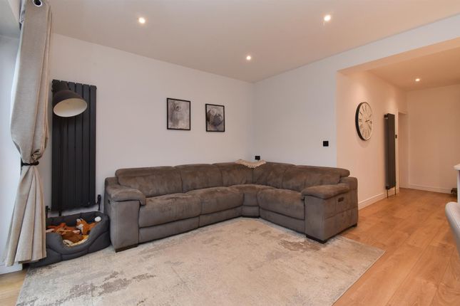 89, Hoads Wood Road, Hastings photo 4