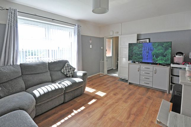 37, Rupert Brooke Drive, Newport photo 3