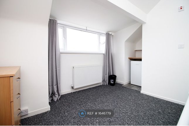 Flats and apartments to rent in Barry, Vale of Glamorgan, The - Zoopla