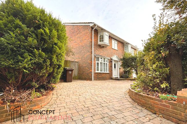 1 Eastleigh Close,, Eastleigh Close, Sutton photo 2