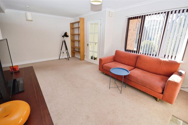 7, Winchester Close, Hertfordshire photo 4