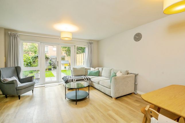 11, Longley Road, West Sussex photo 2