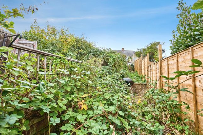 42, Barton Road, Isle of Wight photo 4