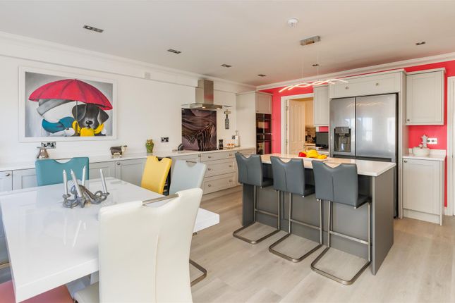 1 Yvery Court, Castle Road, Cowes photo 2
