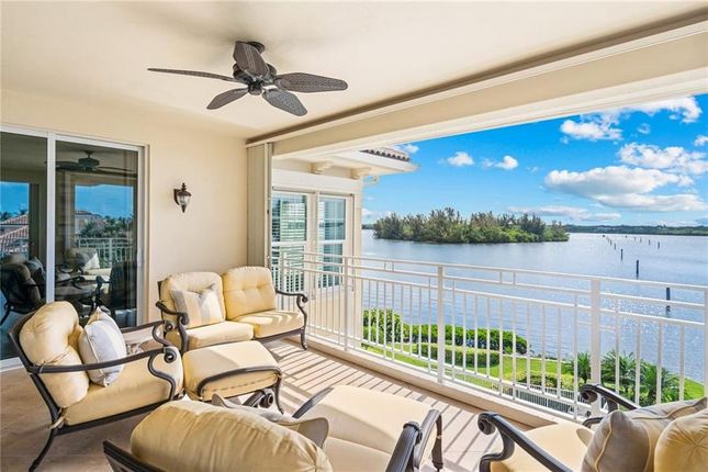 Town house for sale in 5620 N Harbor Village Drive #403, Vero Beach, Florida, United States Of America