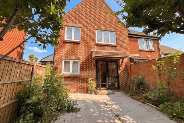 27, Porter Road, London photo 2