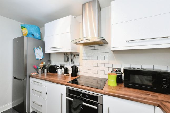 31, Brunswick Court, Rawdon Drive, Hoddesdon photo 3