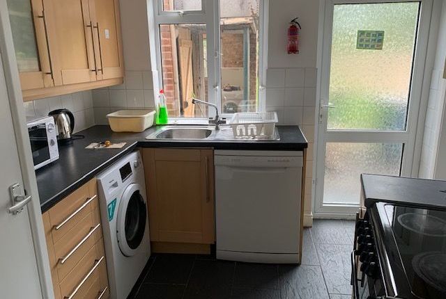 Terraced house to rent in Sir Henry Parkes Road, Coventry