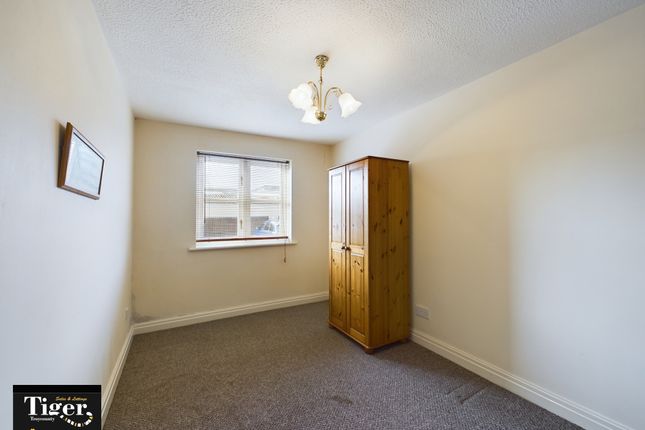 Flat for sale in Parbold Close, Blackpool