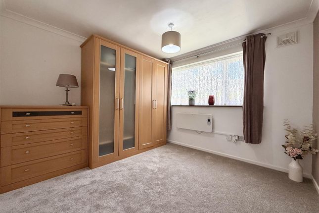 121, Griffin Close, Loughborough photo 4