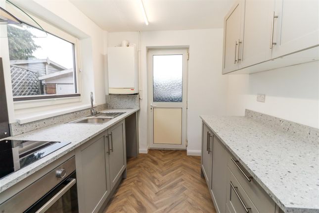 199, Ladywood Road, Kirk Hallam photo 2