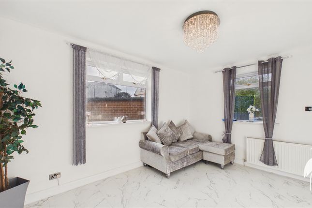 4, Marsden Avenue, Sunderland photo 3