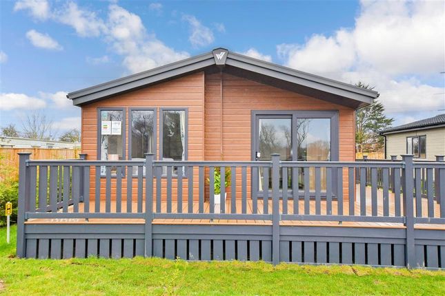 Thumbnail Mobile/park home for sale in Broad Road, Hambrook, Chichester, West Sussex