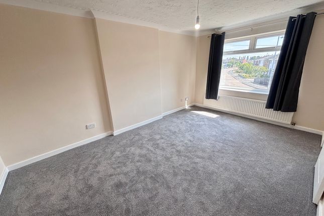 2, Gullane Drive, HULL photo 2