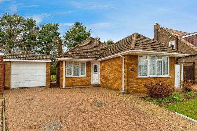 Bungalow for sale in Wilbury Drive, Dunstable