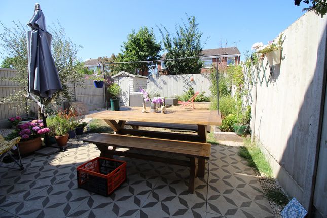 8, Foster Drive, Leamington Spa photo 4