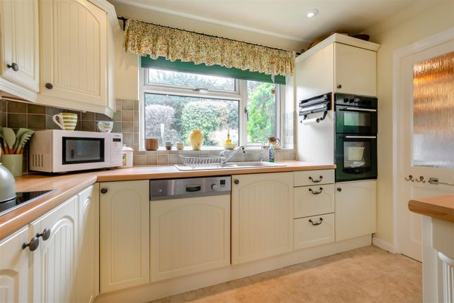 24, Sevington Park, Maidstone photo 3
