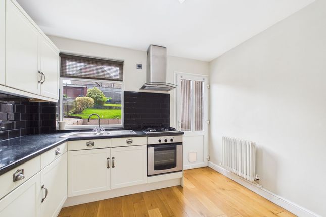 4 Moorland Terrace The Cliff, Matlock photo 3
