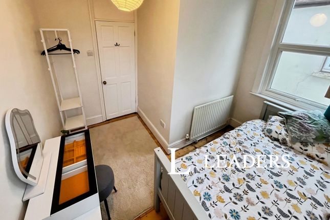 ROOM AT, 29, Payne Avenue, East Sussex photo 3