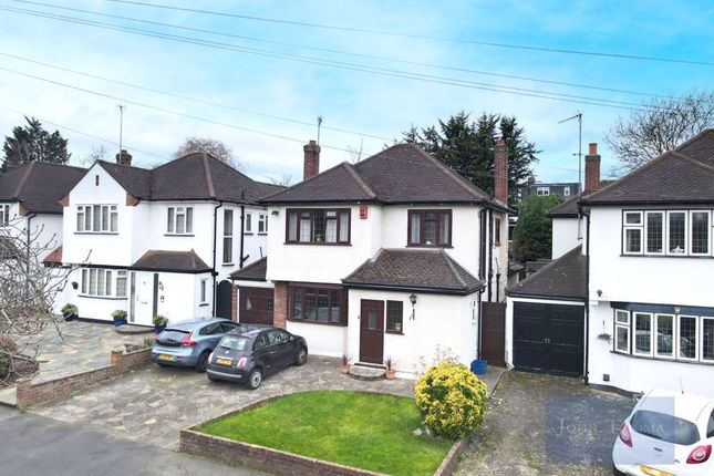 Thumbnail Detached house for sale in Fontayne Avenue, Chigwell