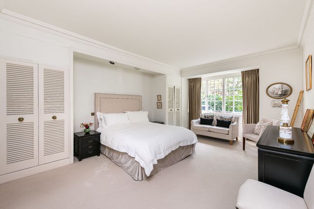 Flat 1, 14 Melbury Road, London photo 4