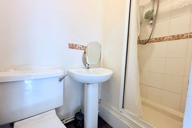 41, Burton-on-Trent photo 4