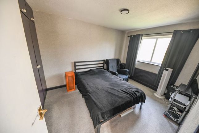 7 The Mews, Riders Lane, Havant photo 4