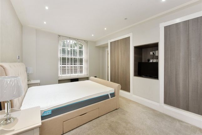 Flat to rent in Abbey Lodge, Park Road, St John's Wood, London