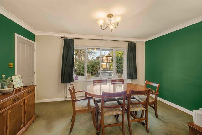 2a Carlton Road, Altrincham photo 4