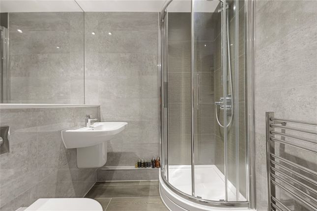 23 The Link,, Wellesley Terrace, London photo 3