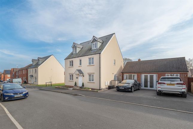 Thumbnail Detached house for sale in The Mead, Keynsham, Bristol