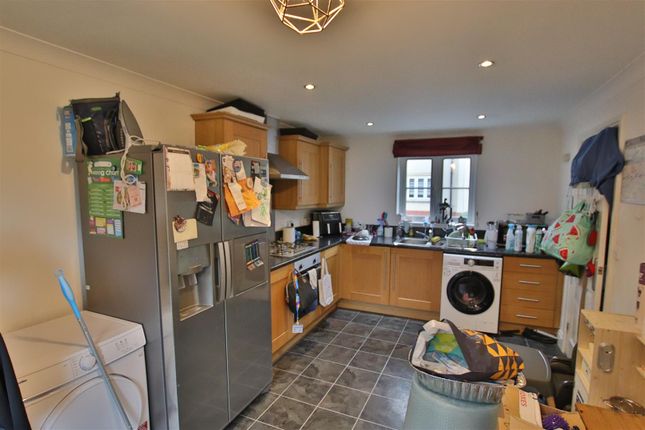 6, Falcon Road, Tewkesbury photo 4