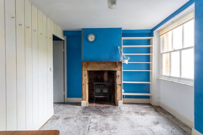 54, South Street, Crewkerne photo 3