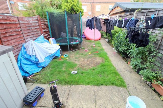 5, Dewar Spur, Slough photo 4