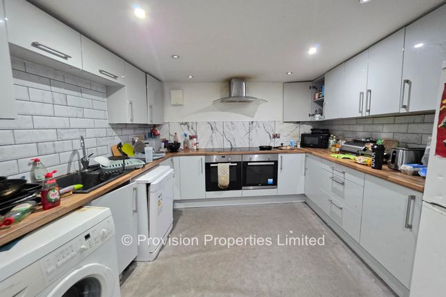 27, Ashville Road, Hyde Park photo 2